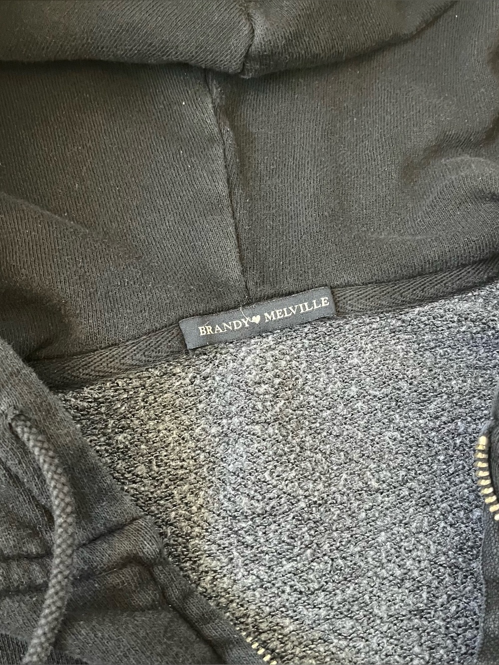 Woman’s Brandy Melville black cropped hoodie #croptop #goth
